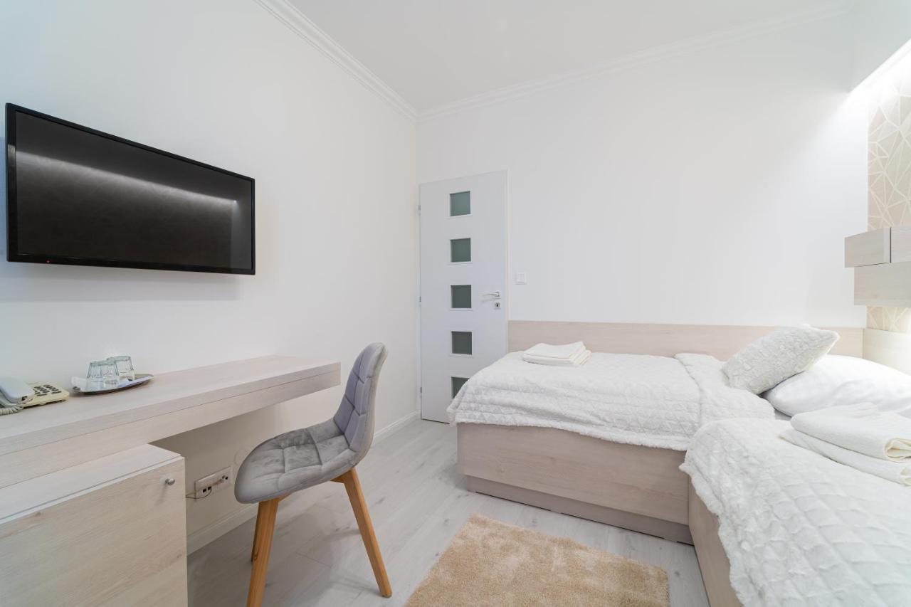 Hotel Artin Bardejów Zewnętrze zdjęcie